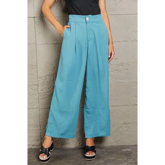 Wide Leg Buttoned Pants - Picture 2 of 3